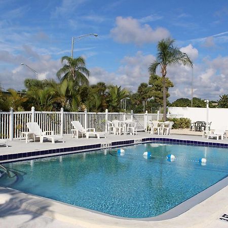 Sunshine Inn & Suites Venice, Florida Venice Gardens Екстер'єр фото