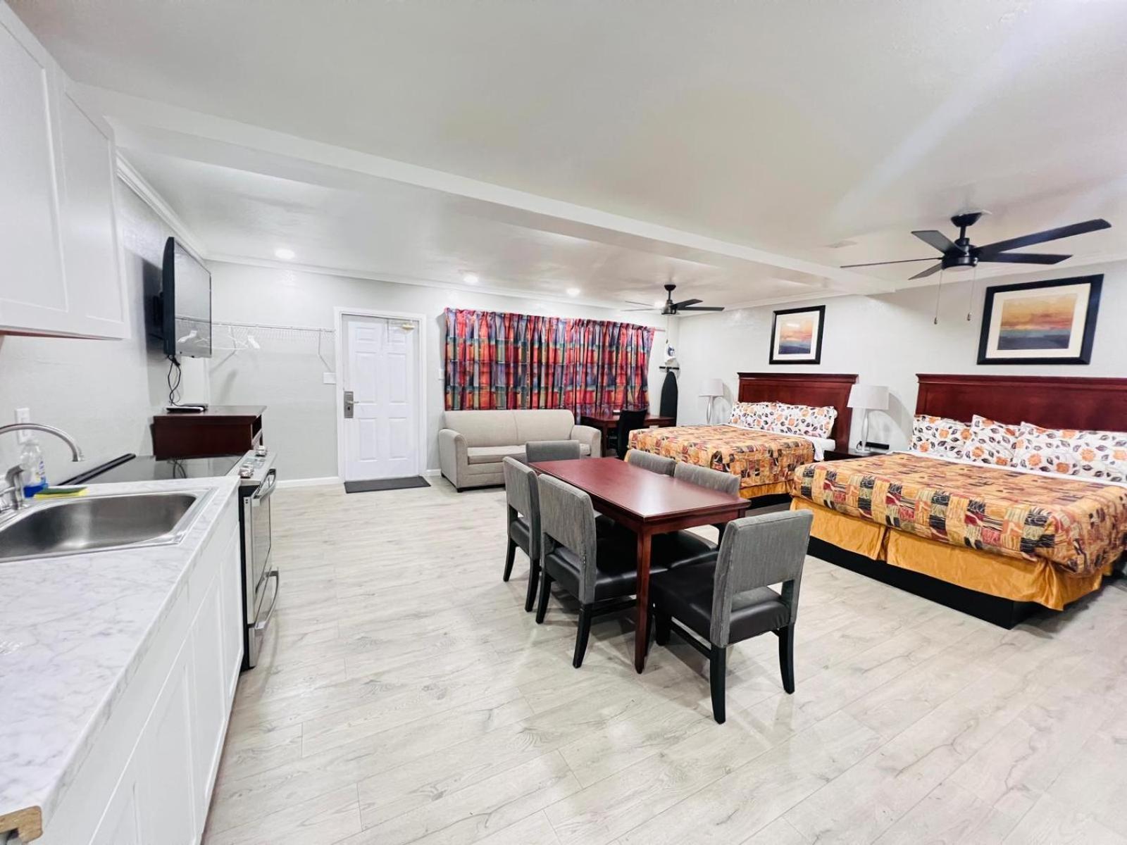 Sunshine Inn & Suites Venice, Florida Venice Gardens Екстер'єр фото