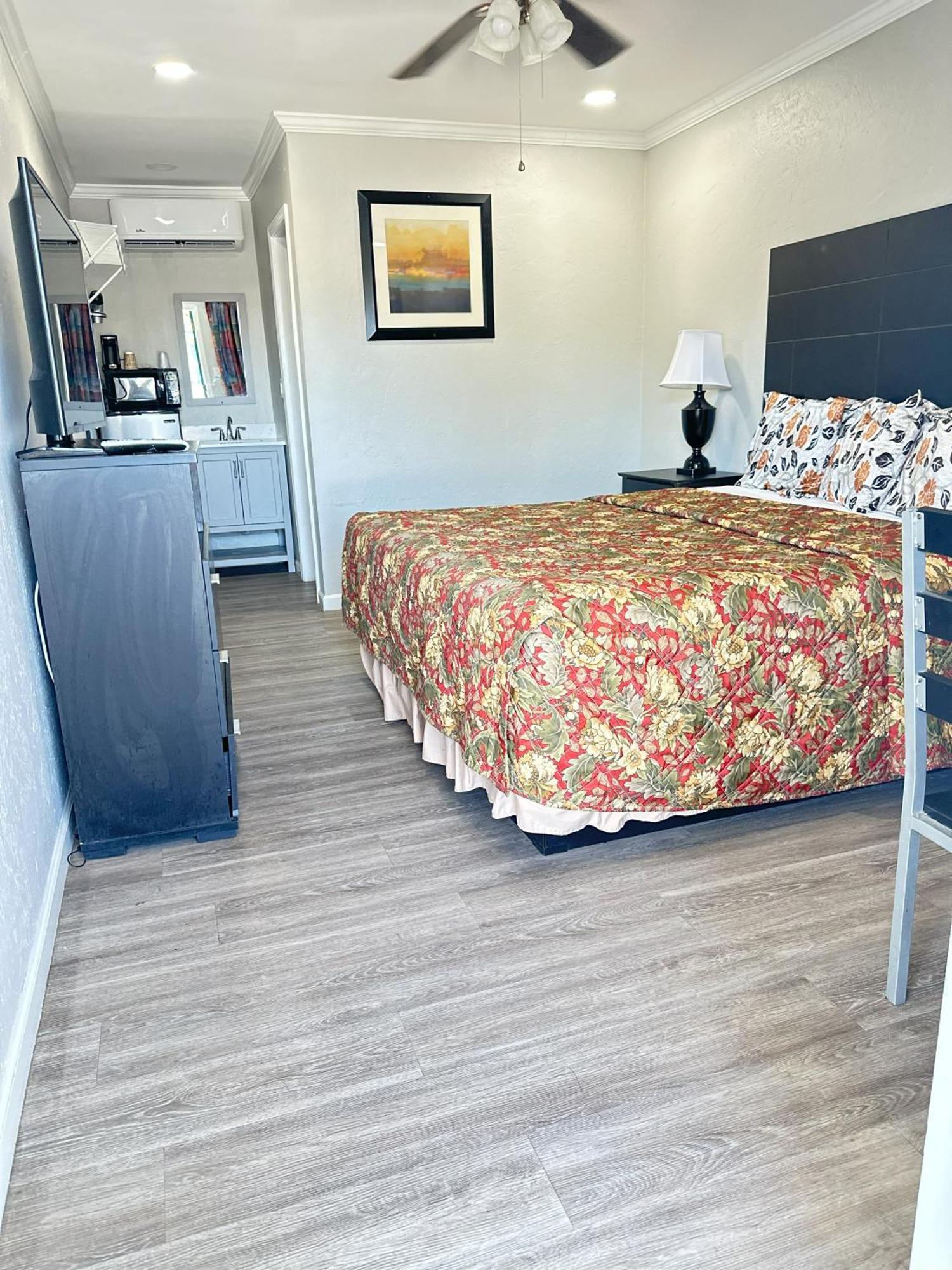 Sunshine Inn & Suites Venice, Florida Venice Gardens Екстер'єр фото