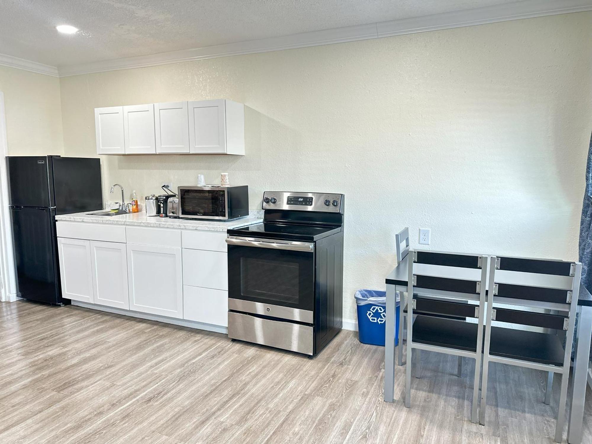 Sunshine Inn & Suites Venice, Florida Venice Gardens Екстер'єр фото