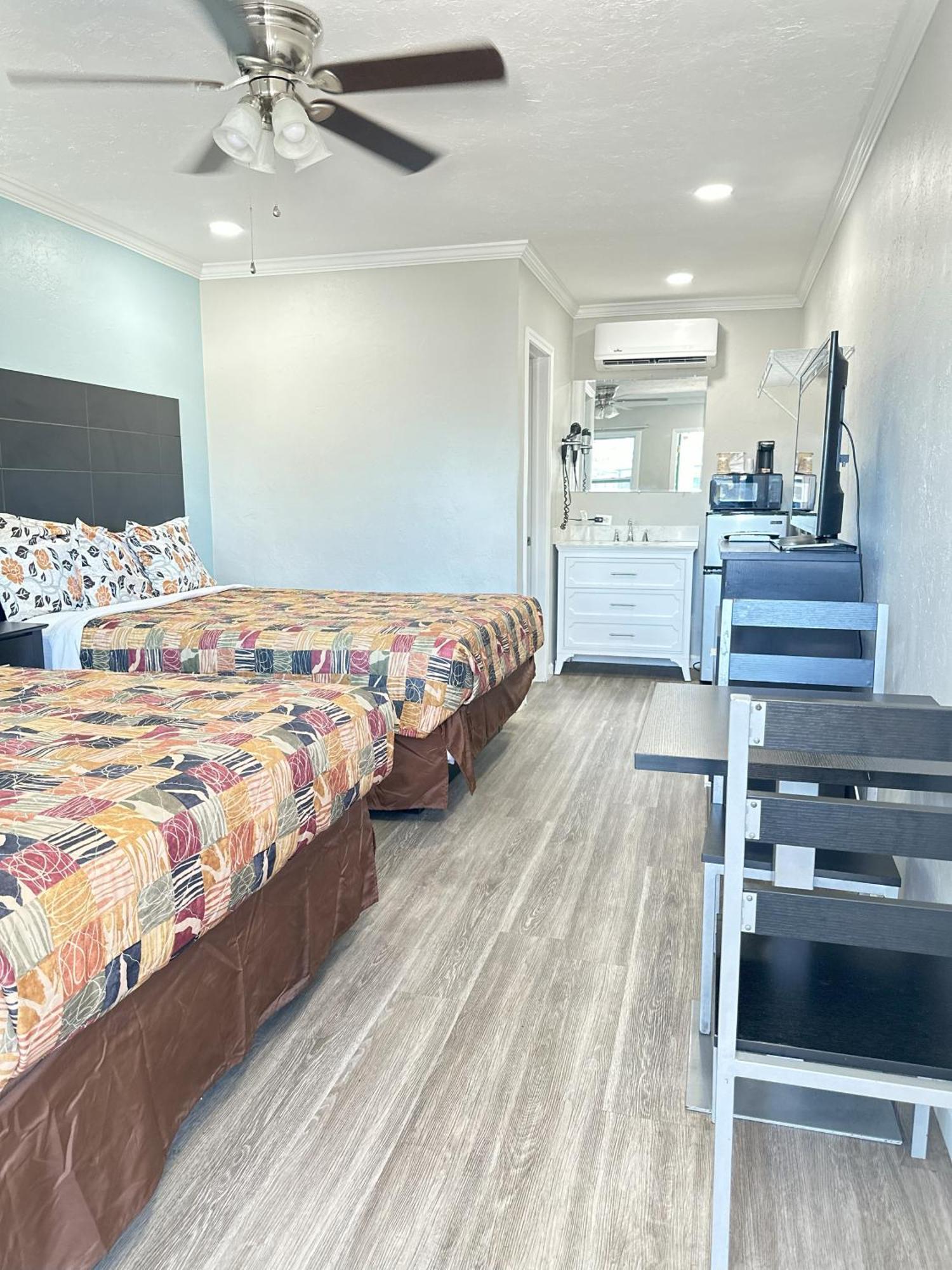 Sunshine Inn & Suites Venice, Florida Venice Gardens Екстер'єр фото