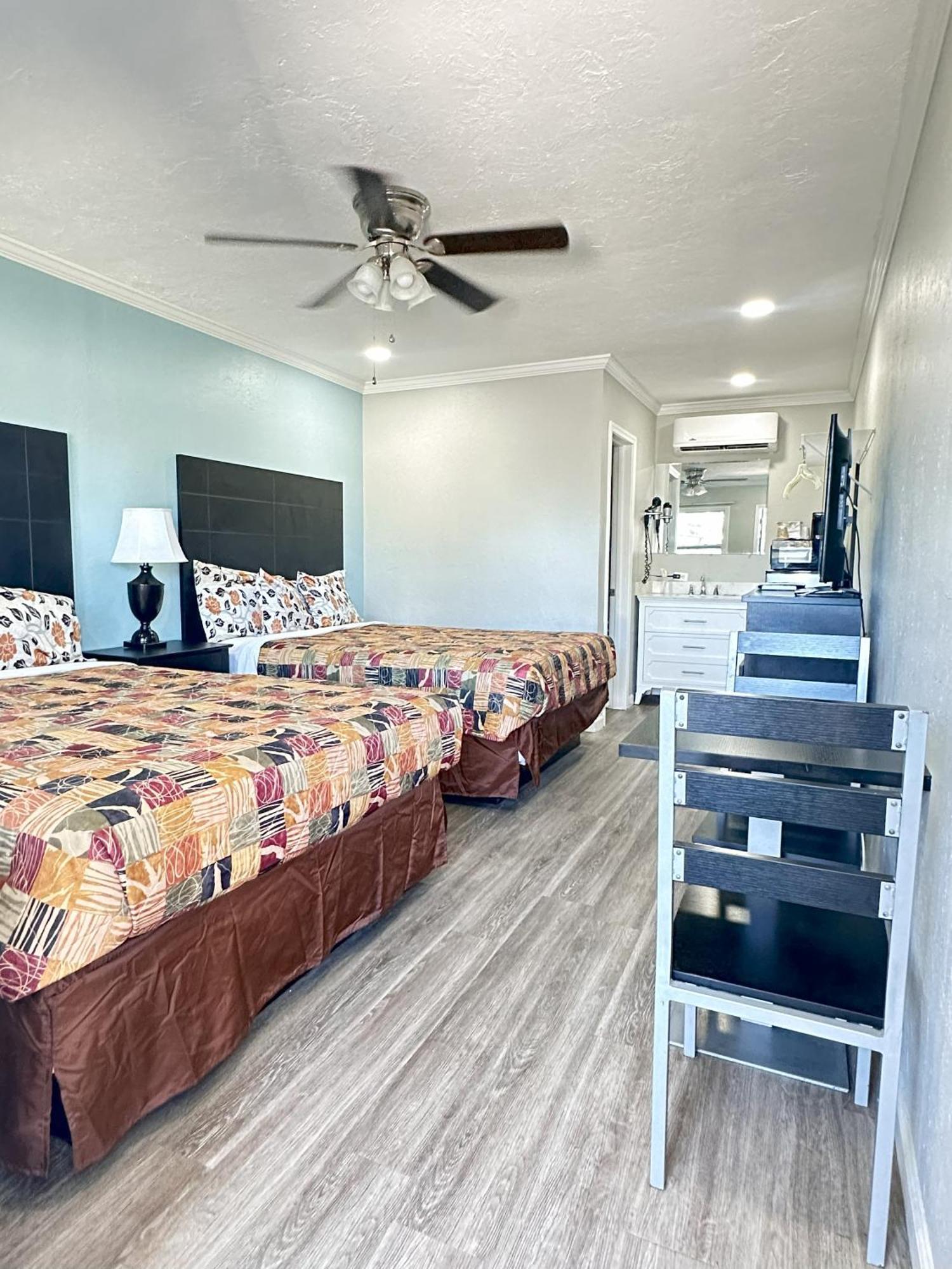 Sunshine Inn & Suites Venice, Florida Venice Gardens Екстер'єр фото
