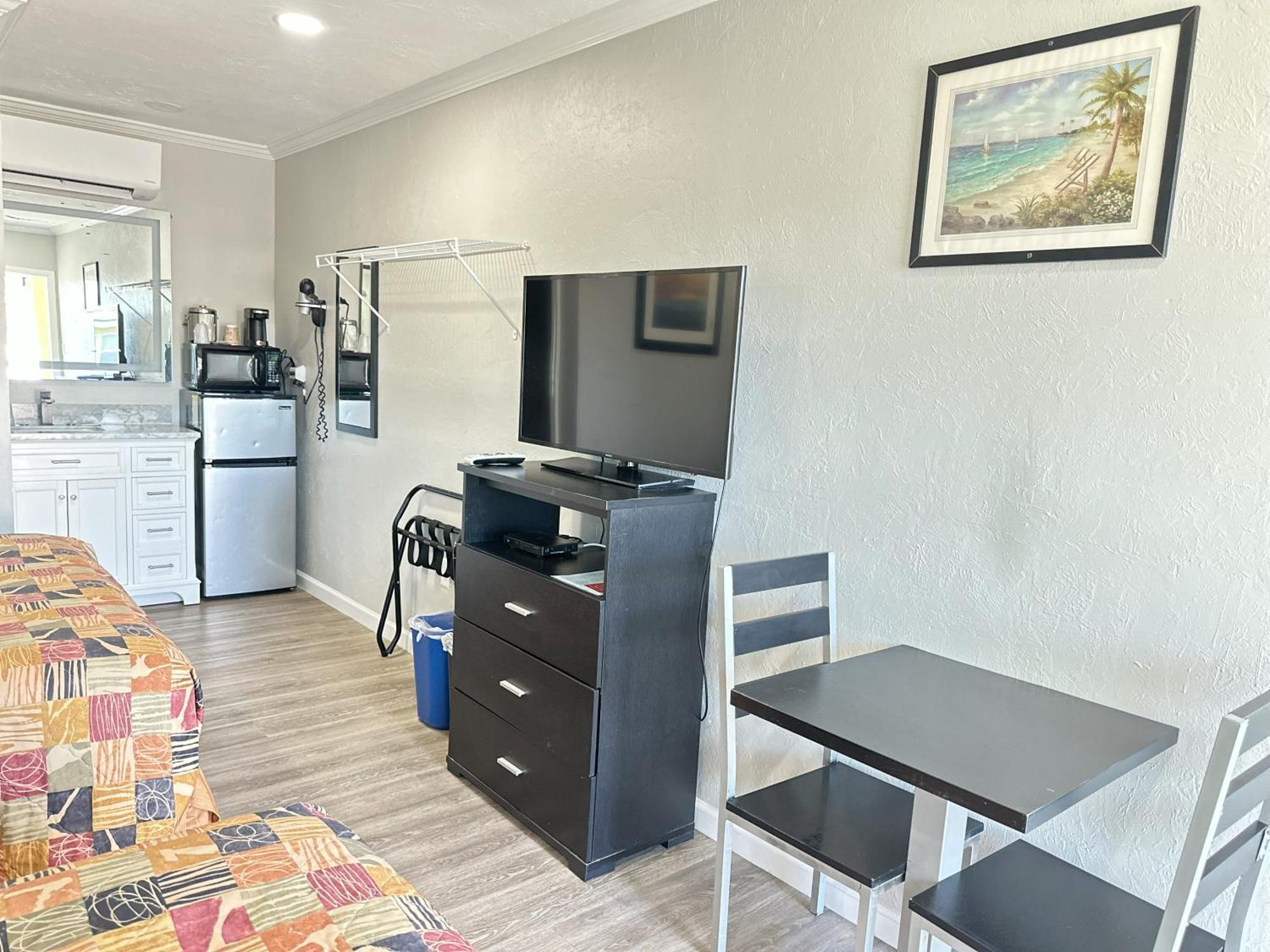 Sunshine Inn & Suites Venice, Florida Venice Gardens Екстер'єр фото