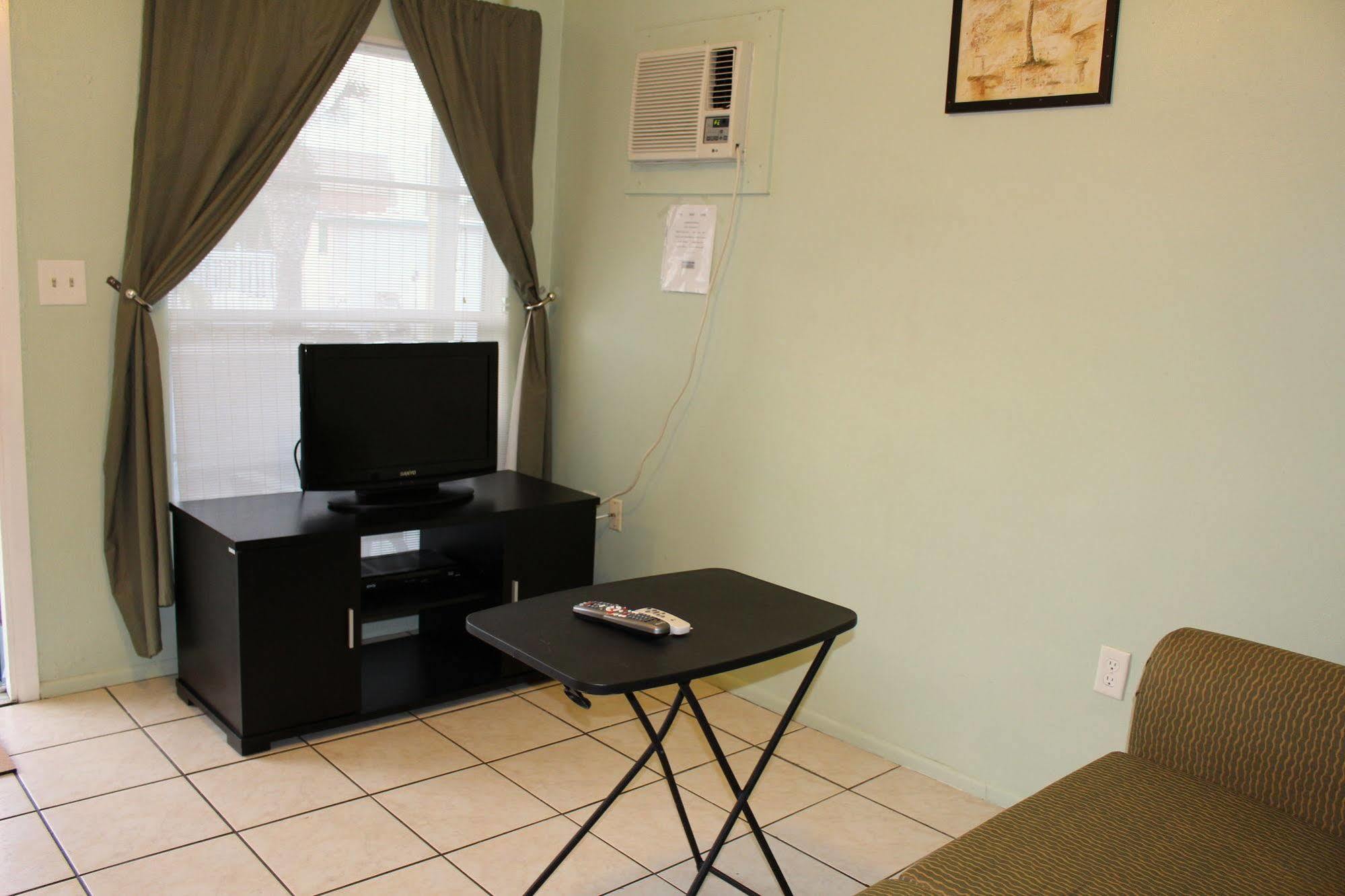 Sunshine Inn & Suites Venice, Florida Venice Gardens Екстер'єр фото