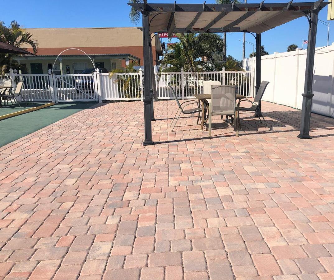 Sunshine Inn & Suites Venice, Florida Venice Gardens Екстер'єр фото